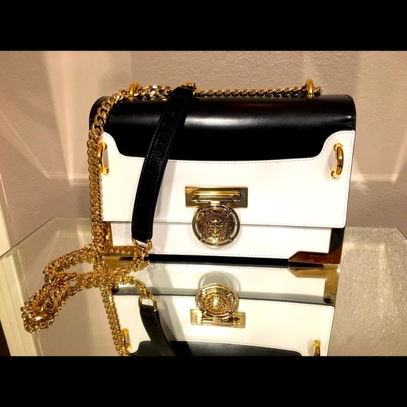 BALMAIN PARIS- BOX 25 SHOULDER BAG, BRAND NEW WITH TAGS! FREE SHIPPING - Picture 3 of 11